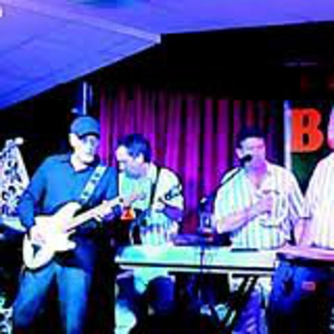 onstageatthetropicwithoriginalbeachboydavidmarks